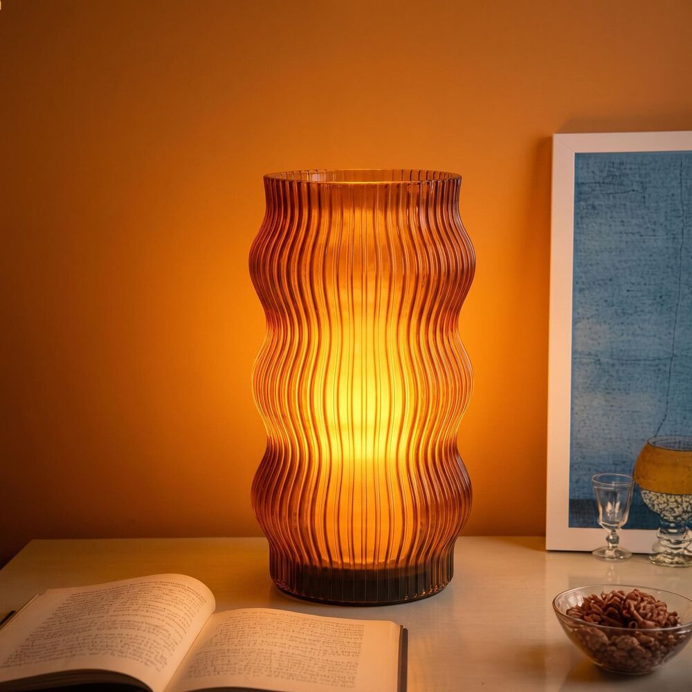 Cozy Wavy Table Lamp, Soft Glow Bedside Light, Sculptural Mood Lighting